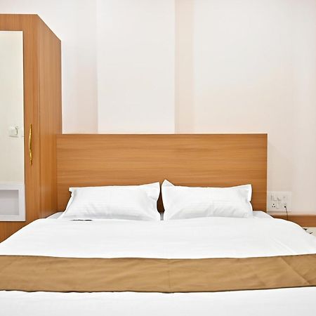 Hotel Serenity Heights Udaipur Exterior photo