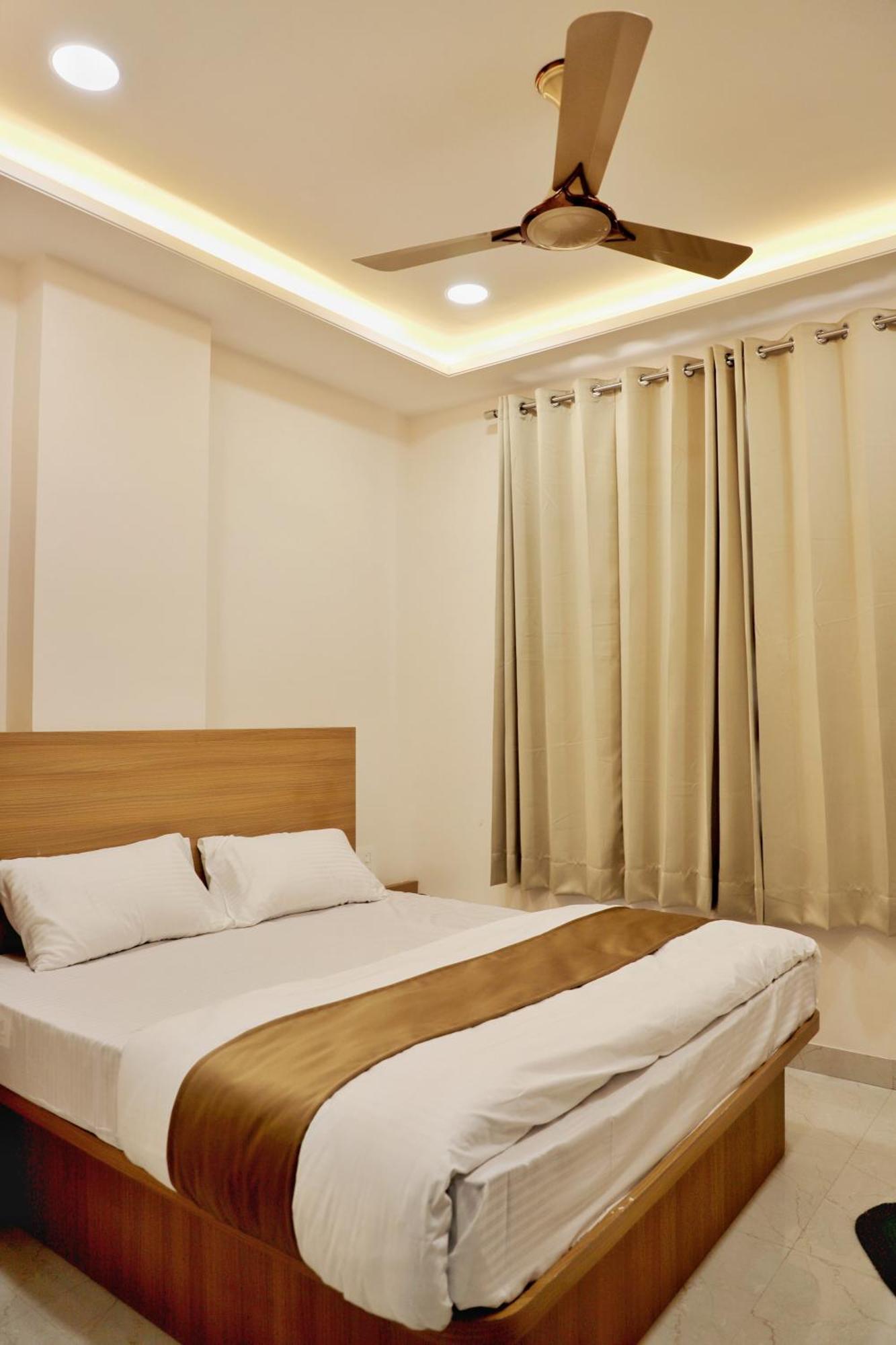 Hotel Serenity Heights Udaipur Exterior photo