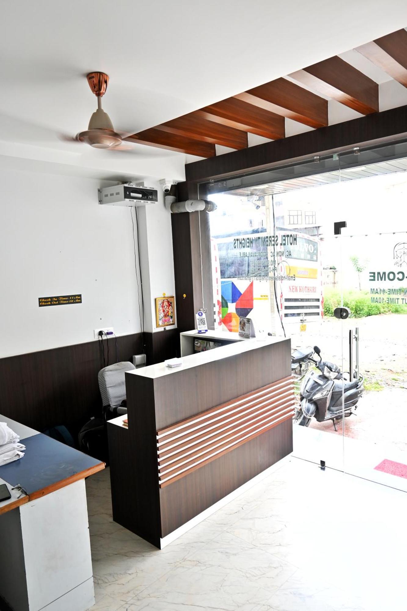 Hotel Serenity Heights Udaipur Exterior photo